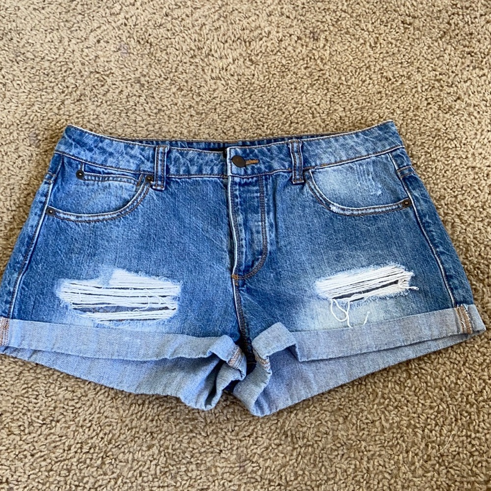 High-waisted ripped shorts